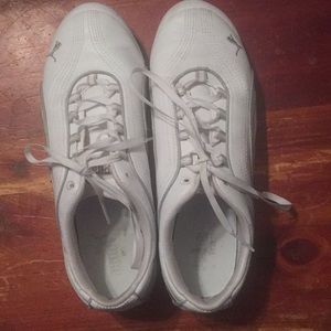 Size 6 Puma sport lifestyle